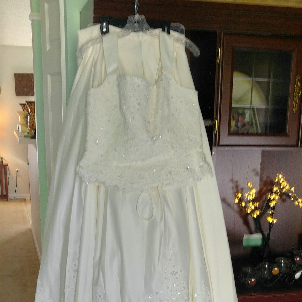Size 18 wedding or formal dress